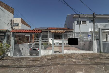 Casa à venda com 183m², 4 quartos e 3 vagasFachada