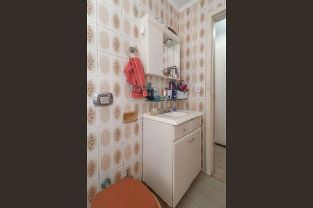 Banheiro da Suíte de casa à venda com 4 quartos, 183m² em Cristo Redentor, Porto Alegre