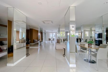 Apartamento para alugar com 68m², 2 quartos e 1 vagaÁrea comum - Salão de festas