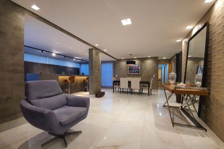 Apartamento à venda com 4 quartos, 252m² em Sion, Belo Horizonte
