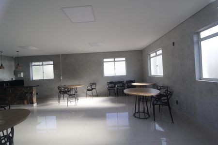 Apartamento para alugar com 45m², 2 quartos e 1 vagaÁrea comum - Salão de festas