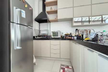 Casa de condomínio à venda com 190m², 3 quartos e 2 vagasÁrea comum - Churrasqueira