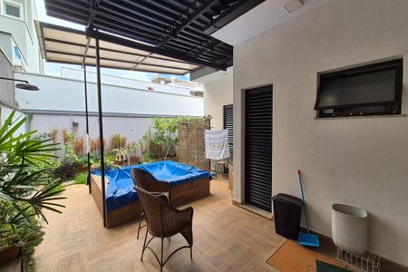 Casa de condomínio à venda com 190m², 3 quartos e 2 vagasÁrea comum