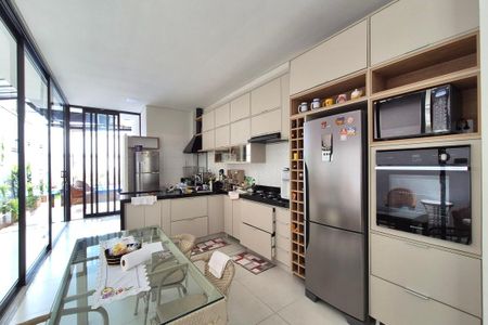 Casa de condomínio à venda com 190m², 3 quartos e 2 vagasCozinha 