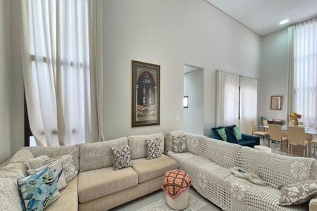 Casa de condomínio à venda com 190m², 3 quartos e 2 vagasSala