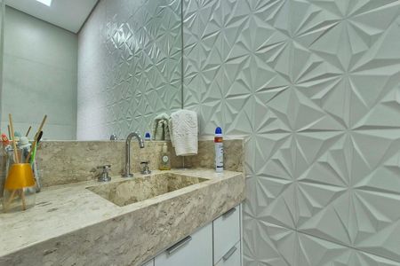 Casa de condomínio à venda com 190m², 3 quartos e 2 vagasBanheiro da Suíte 2