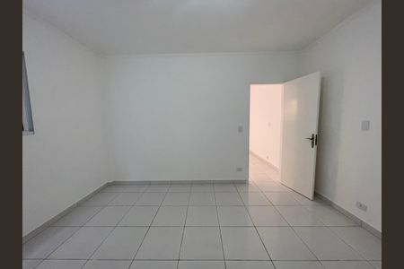 Quarto de casa para alugar com 1 quarto, 40m² em Jardim Bonfiglioli, São Paulo