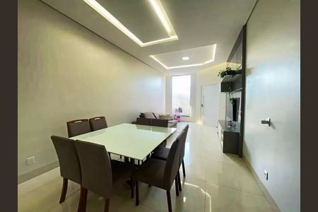 Casa para alugar com 3 quartos, 150m² em Jardim Patricia, Uberlândia