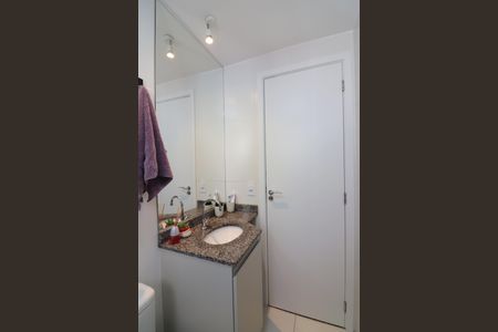 Apartamento à venda com 48m², 2 quartos e 1 vagaBanheiro Social