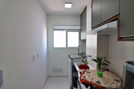 Apartamento à venda com 48m², 2 quartos e 1 vagaCozinha e Área de Serviço