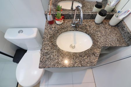 Apartamento à venda com 48m², 2 quartos e 1 vagaBanheiro Social