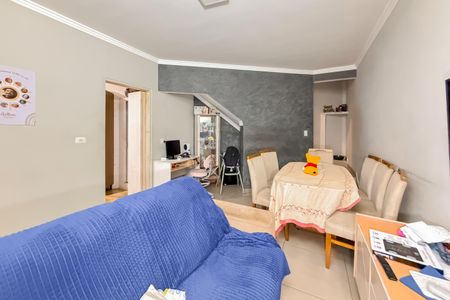 Casa à venda com 79m², 2 quartos e 2 vagasSala