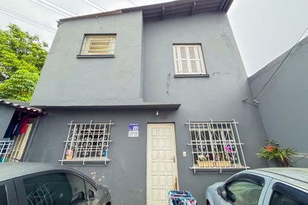 Casa à venda com 79m², 2 quartos e 2 vagasFachada