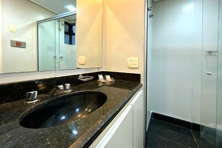 Studio para alugar com 42m², 1 quarto e sem vaga Studio para alugar com 42m², 1 quarto e sem vagaBanheiro da Suíte