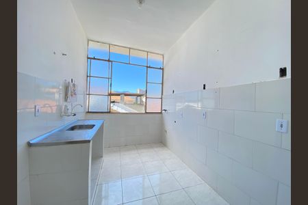 Apartamento para alugar com 60m², 2 quartos e sem vagaCozinha e Área de Serviço