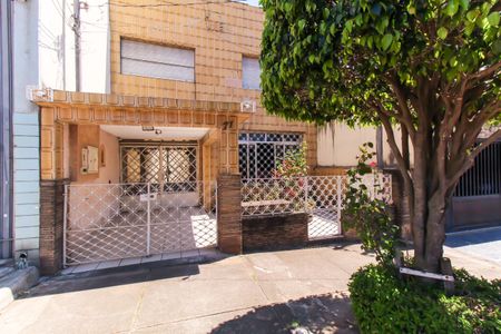 Casa para alugar com 70m², 2 quartos e 1 vagaFachada