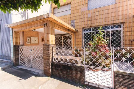 Casa para alugar com 70m², 2 quartos e 1 vagaFachada