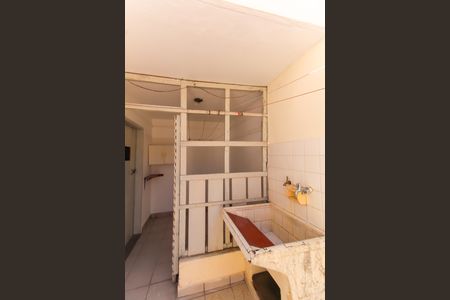 Casa para alugar com 70m², 2 quartos e 1 vagaÁrea de Serviço