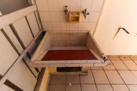 Casa para alugar com 70m², 2 quartos e 1 vagaÁrea de Serviço