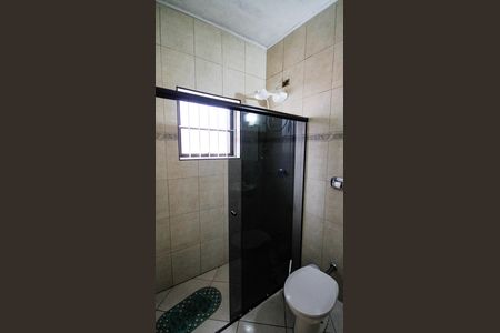 Casa para alugar com 171m², 3 quartos e 6 vagas Casa para alugar com 171m², 3 quartos e 6 vagasBanheiro da Suíte 1