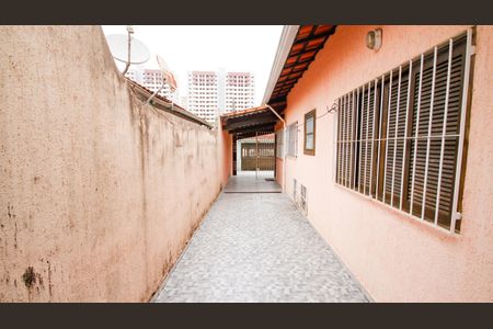 Casa para alugar com 171m², 3 quartos e 6 vagas Casa para alugar com 171m², 3 quartos e 6 vagasGaragem