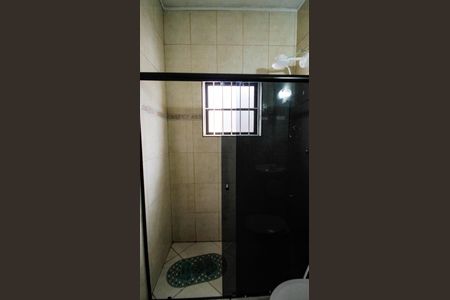 Casa para alugar com 171m², 3 quartos e 6 vagas Casa para alugar com 171m², 3 quartos e 6 vagasBanheiro da Suíte 1