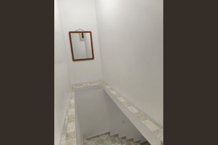 Casa à venda com 78m², 3 quartos e 2 vagasCorredor