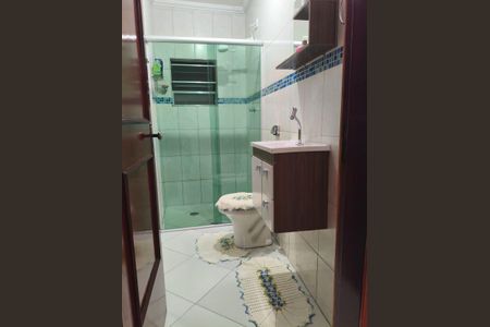 Casa à venda com 78m², 3 quartos e 2 vagasBanheiro