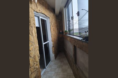 Casa à venda com 78m², 3 quartos e 2 vagasVaranda