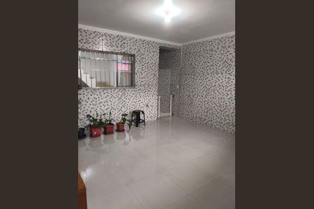 Casa à venda com 78m², 3 quartos e 2 vagasÁrea externa