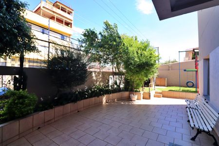 Apartamento à venda com 60m², 3 quartos e 1 vagaÁrea de Serviço