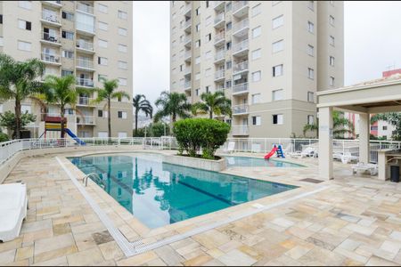 Apartamento à venda com 56m², 3 quartos e 1 vaga Apartamento à venda com 56m², 3 quartos e 1 vagaÁrea comum - Piscina