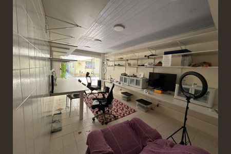 Casa à venda com 3 quartos, 300m² em Campo Belo, São Paulo