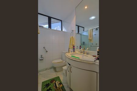 Apartamento à venda com 150m², 4 quartos e 2 vagasBanheiro 