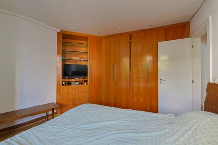 Apartamento à venda com 150m², 4 quartos e 2 vagasSuíte 