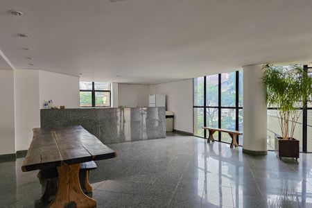 Apartamento à venda com 150m², 4 quartos e 2 vagasÁrea comum - Salão de festas