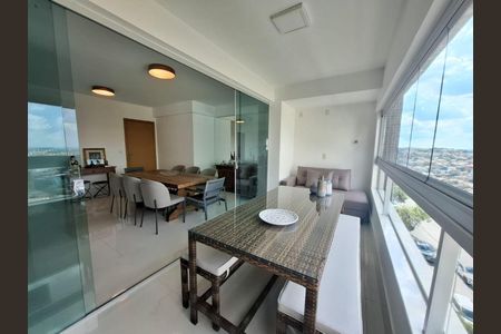 Apartamento à venda com 4 quartos, 127m² em Buritis, Belo Horizonte