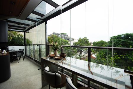 Apartamento à venda com 105m², 2 quartos e 1 vagaCozinha