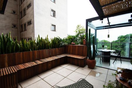 Apartamento à venda com 105m², 2 quartos e 1 vagaVaranda sala de jantar