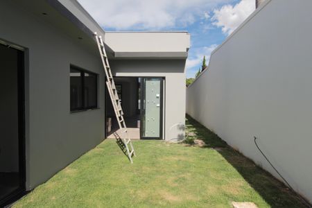 Apartamento à venda com 222m², 4 quartos e 3 vagasQuintal