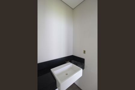 Apartamento à venda com 222m², 4 quartos e 3 vagasBanheiro das Semi-Suítes