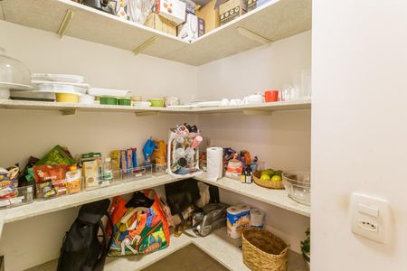 Apartamento para alugar com 212m², 3 quartos e 2 vagasDespensa