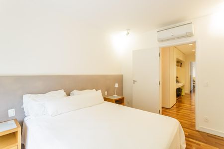 Apartamento para alugar com 212m², 3 quartos e 2 vagasSuíte 2