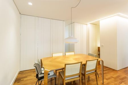 Apartamento para alugar com 212m², 3 quartos e 2 vagasSala