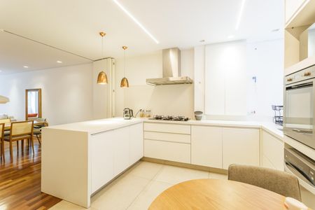 Apartamento para alugar com 212m², 3 quartos e 2 vagasCozinha
