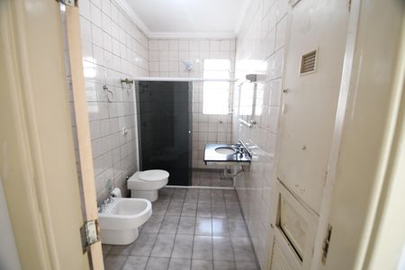 Apartamento para alugar com 105m², 2 quartos e sem vagaBanheiro