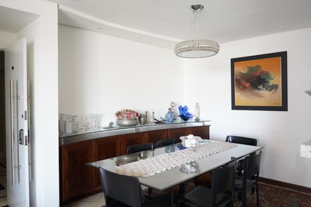 Apartamento à venda com 168m², 3 quartos e 3 vagasSala