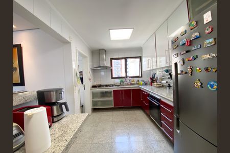 Apartamento à venda com 168m², 3 quartos e 3 vagas Apartamento à venda com 168m², 3 quartos e 3 vagasCozinha