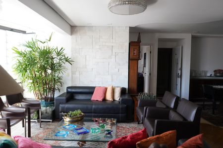 Apartamento à venda com 168m², 3 quartos e 3 vagasSala