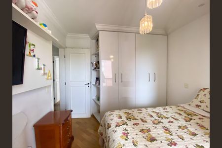 Apartamento à venda com 168m², 3 quartos e 3 vagas Apartamento à venda com 168m², 3 quartos e 3 vagasSuíte 3